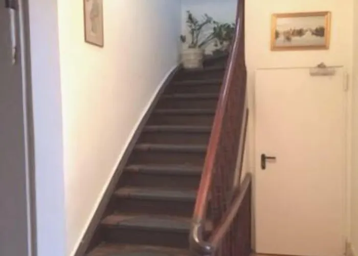 ゲストハウス ペンション ルフェーブル 2*