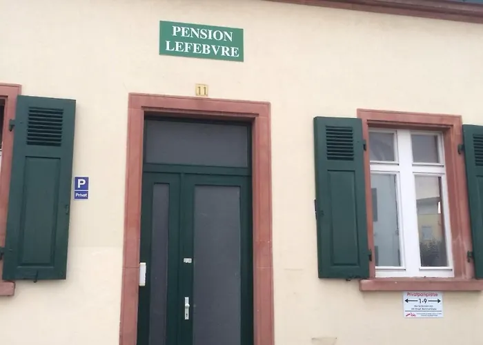 ペンション ルフェーブル ゲストハウス 2*