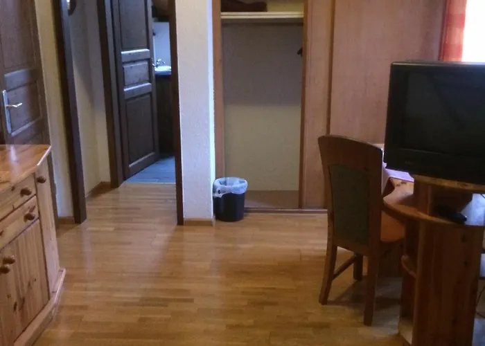 ゲストハウス ペンション ルフェーブル